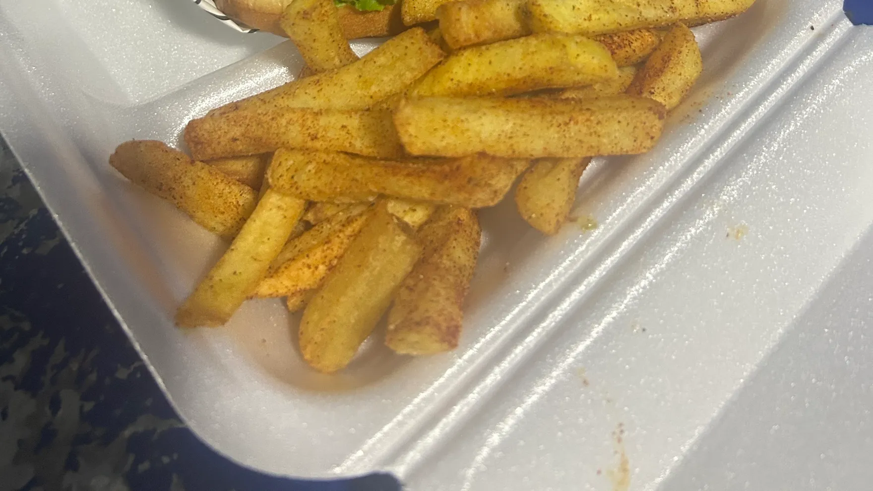 BHaTTAY burger restaurant in Panamá