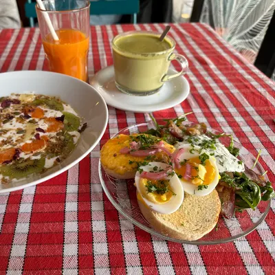 Cafe Pinson restaurant