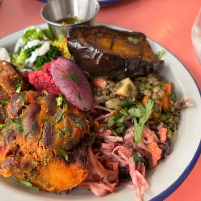 Jah Jah By Le Tricycle restaurant