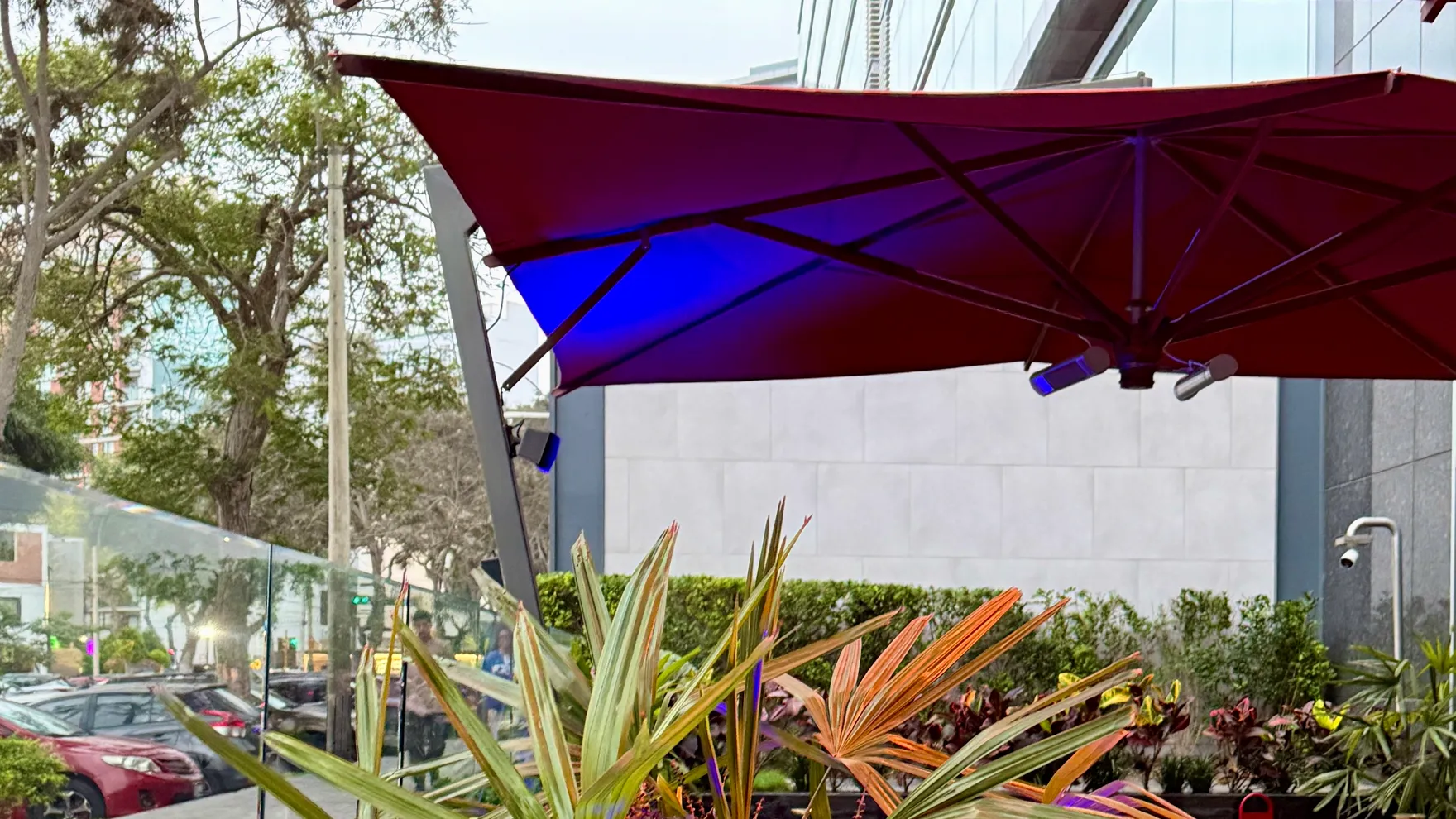 Social Restaurant & Bar restaurant in Av. la Paz 1099