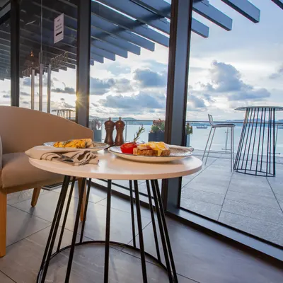 Port Terrace Restaurant & Bar restaurant