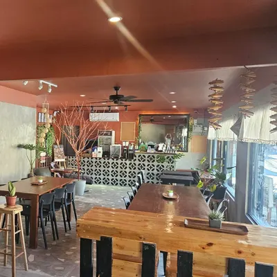Linamnam - The Vegan Café restaurant