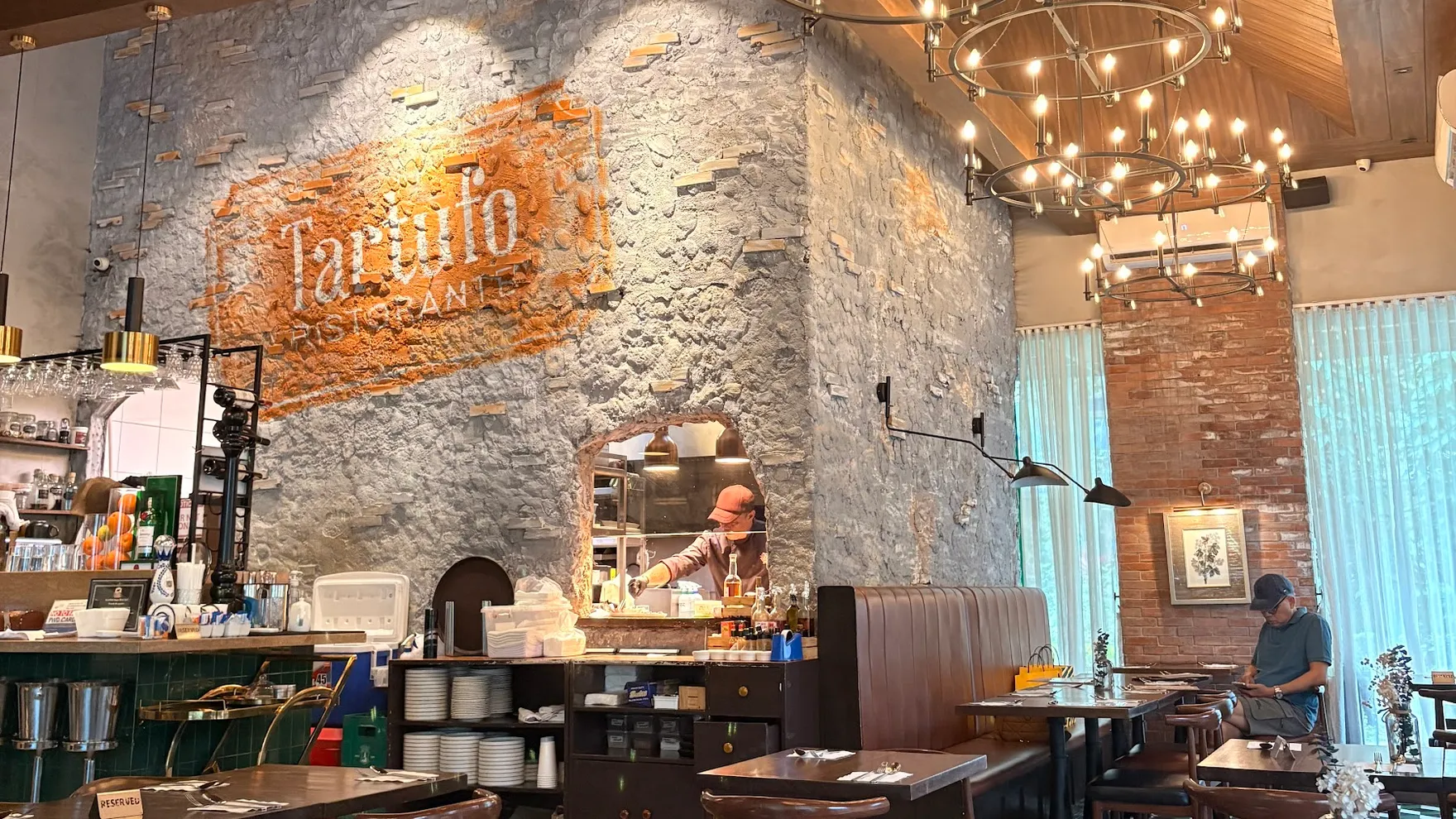 Tartufo Ristorante - Grove restaurant in Pasig