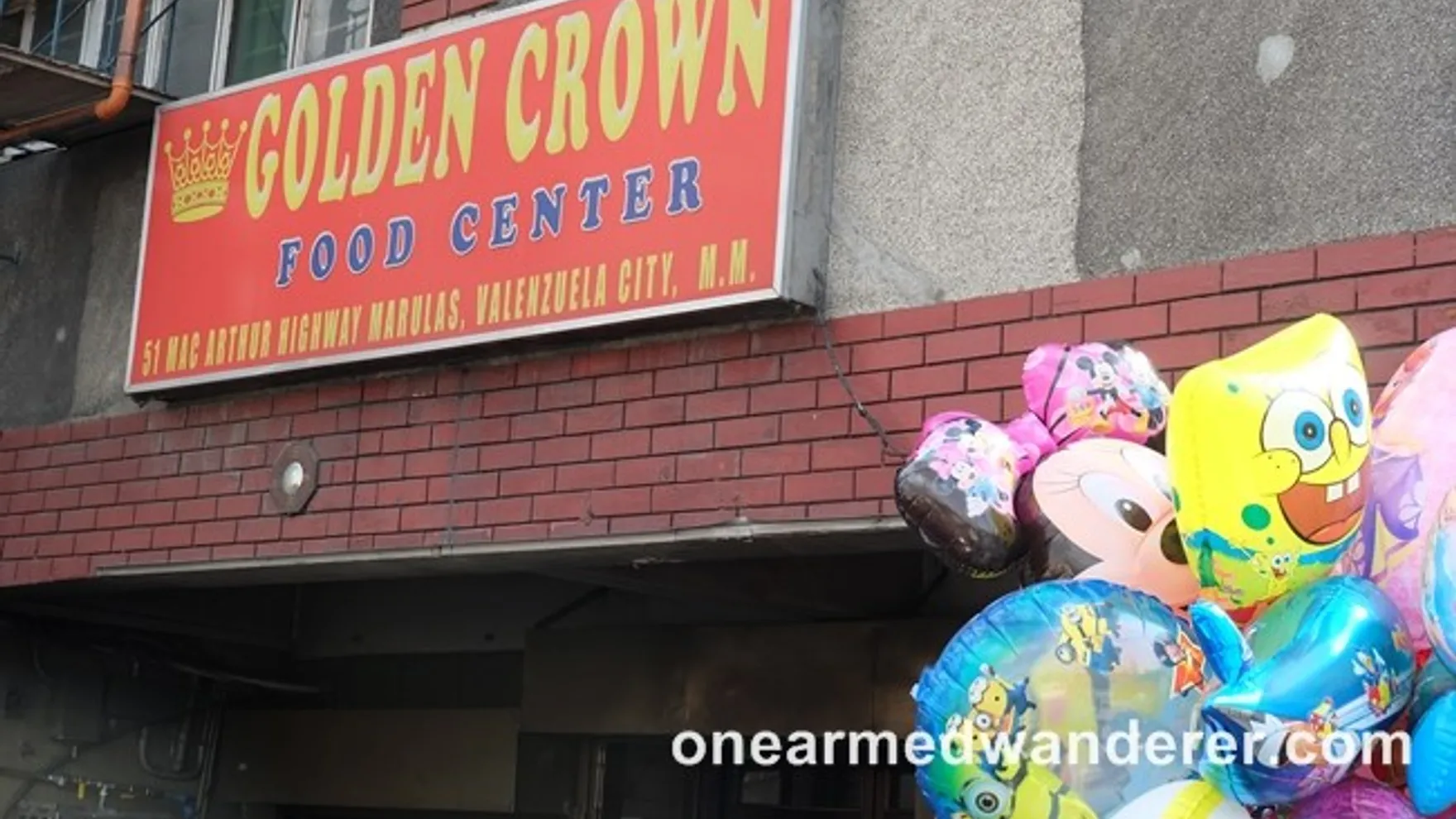 Golden Crown Food Center restaurant in Valenzuela