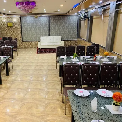 Lasani Broast restaurant