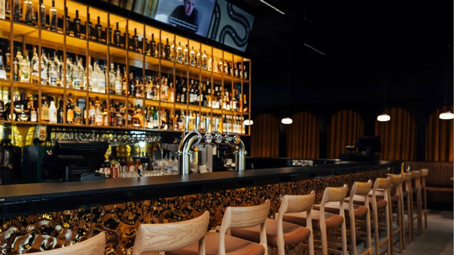 Beestro w Arcade Bee - Food & Games restaurant in Aleksandra Lubomirskiego 24
