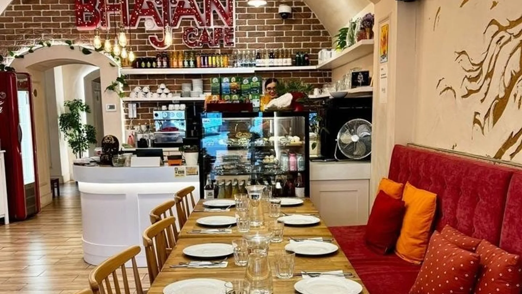 Bhajan Cafe restaurant in Stradomska 17
