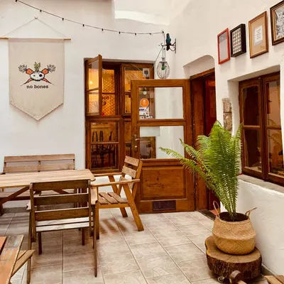 No Bones Vegan Food restaurant