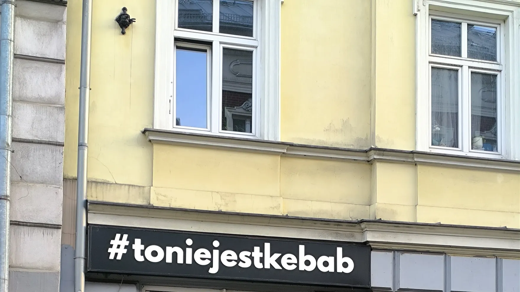 OTTAMAM #toniejestkebab restaurant in Zwierzyniecka 8