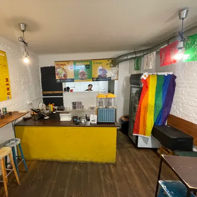 Momencik Vegan Restaurant restaurant