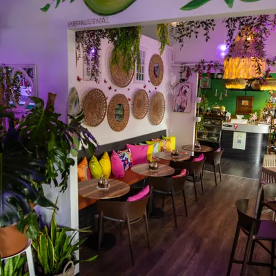 Lana's Healthy Bistro restaurant