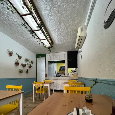 Terrestre Cocina Compasión restaurant