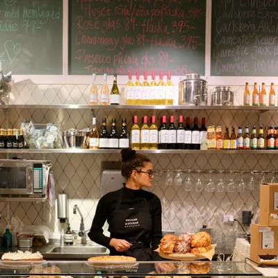 Sally Voltaire & Systrar restaurant