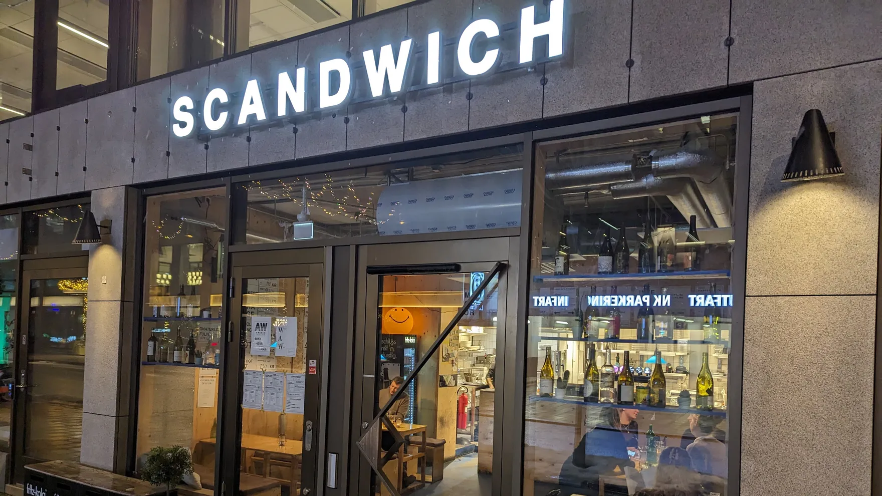 Scandwich restaurant in Malmskillnadsgatan 17