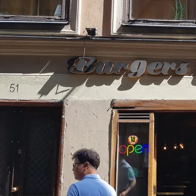 Burgers'n'Fuel restaurant