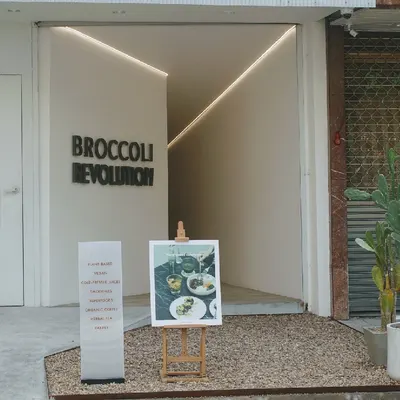 Broccoli Revolution Charoen Krung restaurant