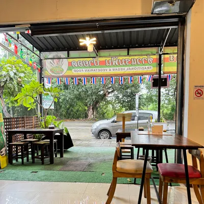 Payod Shan food(vegan/vegetarian) restaurant