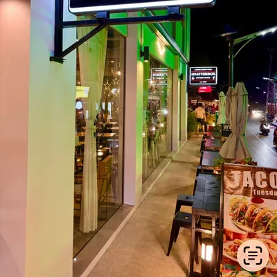 Shatterbox Kitchen & Bar restaurant