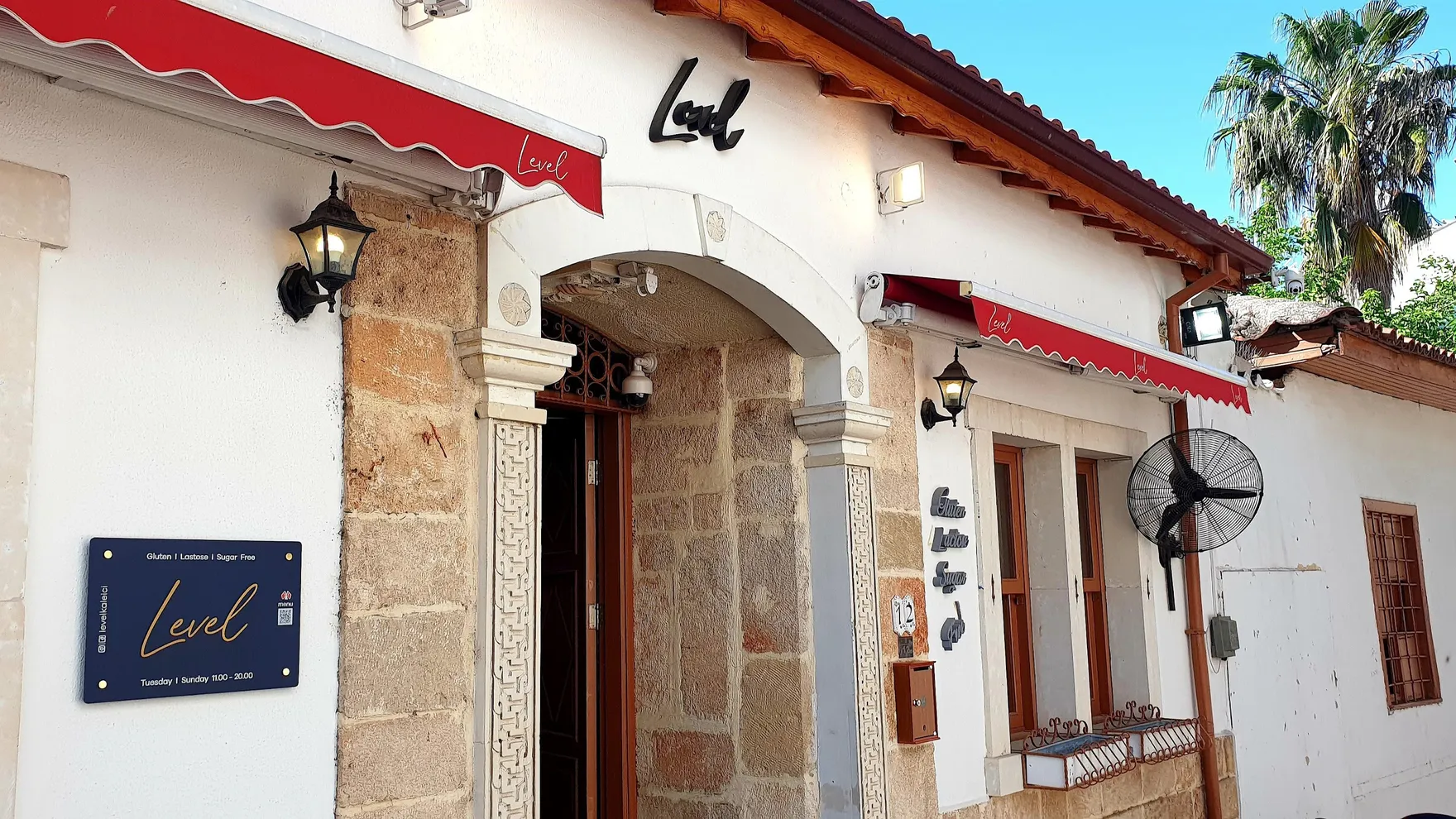 LEVEL - Vegan & Gluten Free restaurant in Civelek Sk. No:12