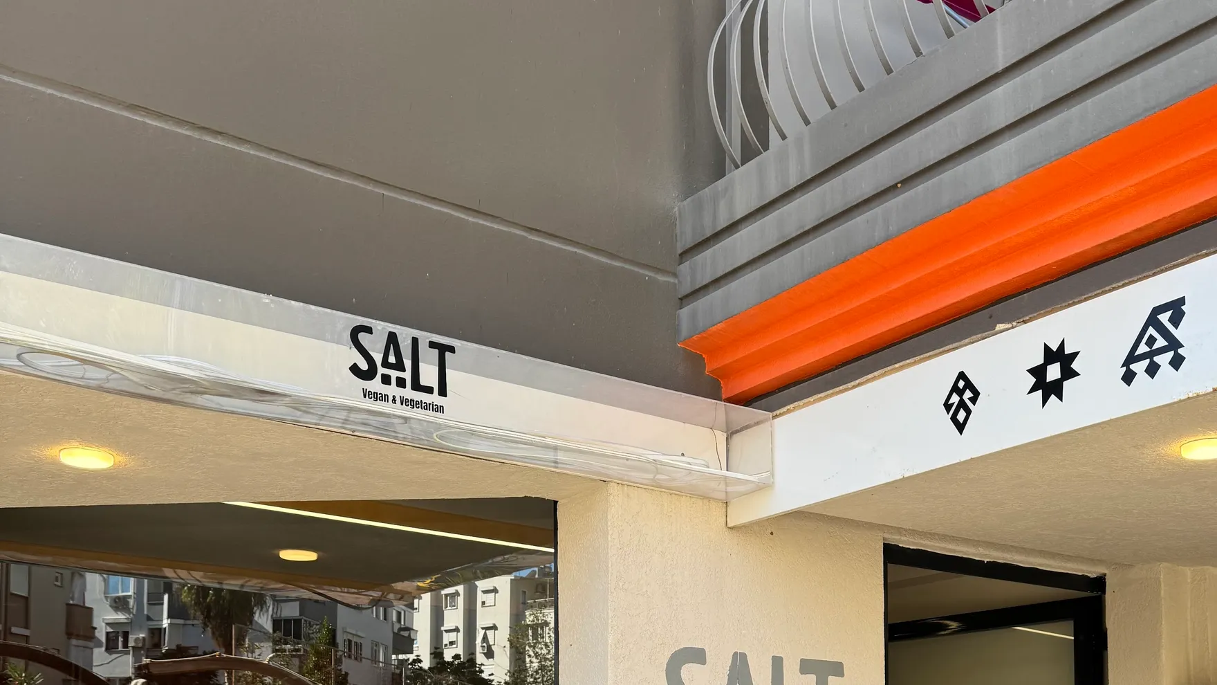 Salt Vegetarian restaurant in D:3