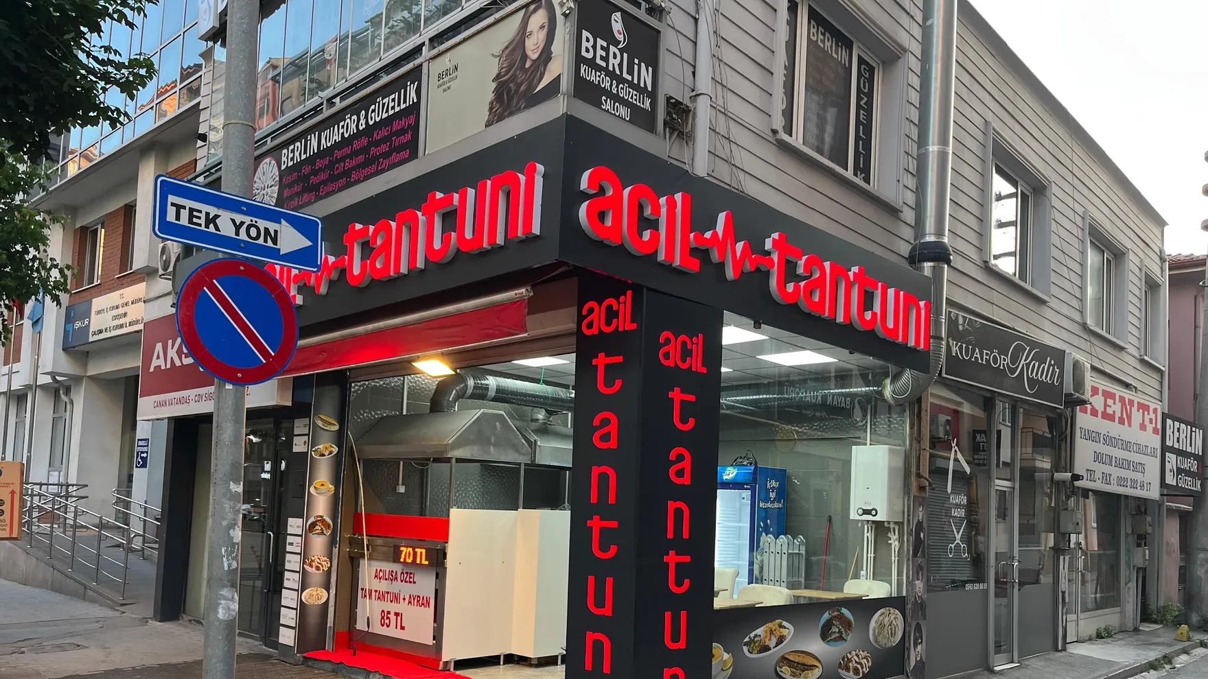 Acil Tantuni restaurant in Cengiz Topel Cd. 62/a