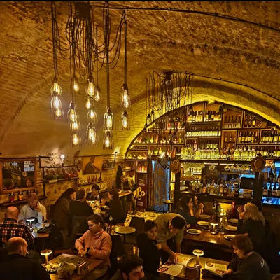 Arch Bistro restaurant