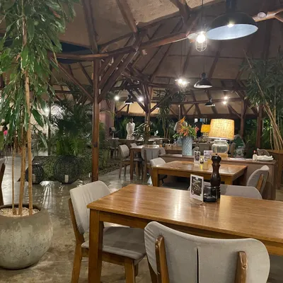 Le Chateau restaurant