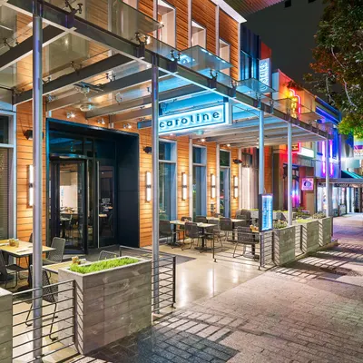 Caroline restaurant