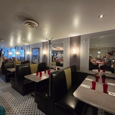 Veggie Galaxy restaurant