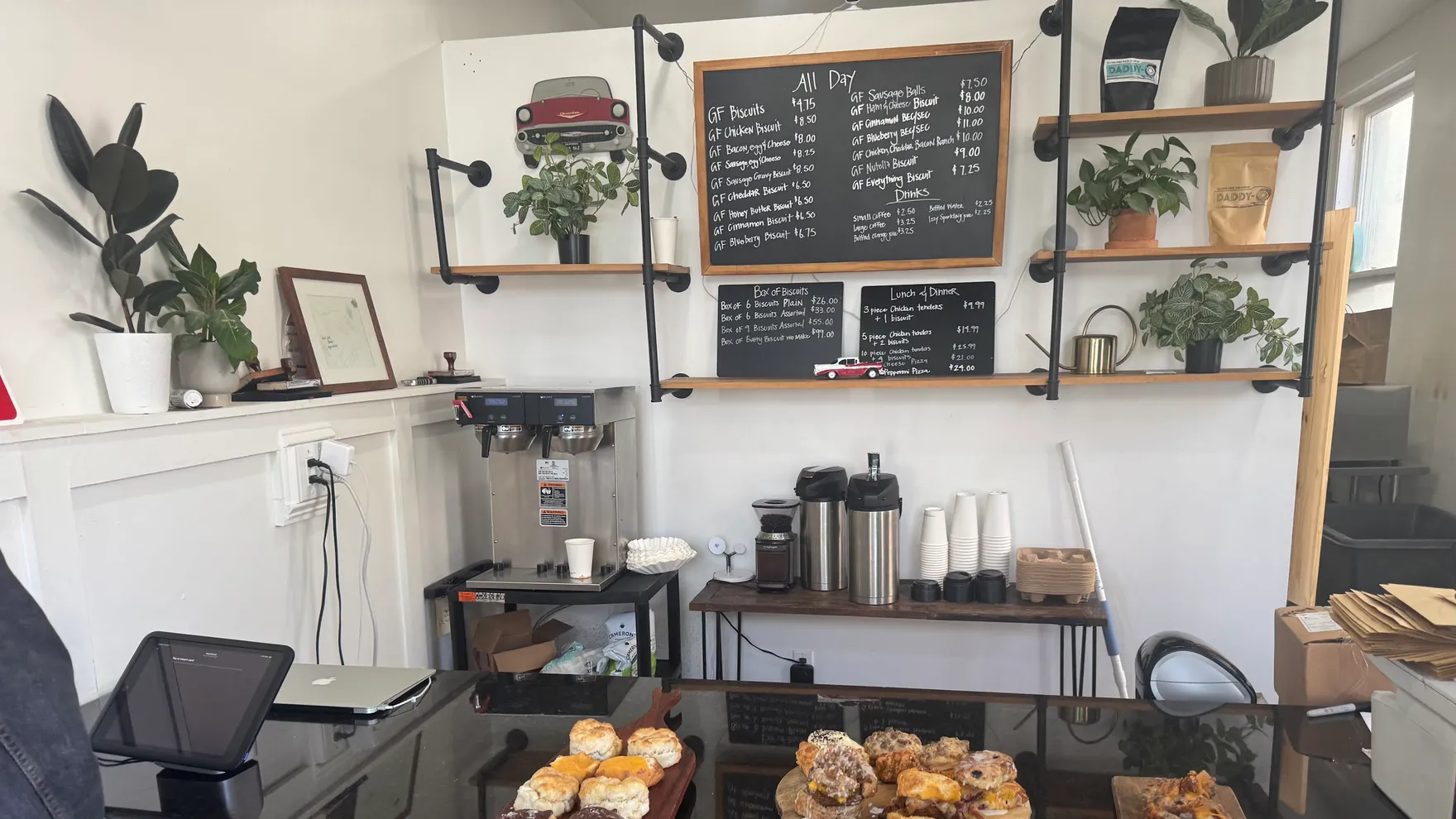 Gluten Free Biscuits by Daddy-O restaurant in Columbus
