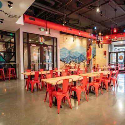 Dave's Hot Chicken restaurant