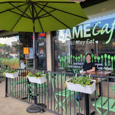 SAME Café restaurant