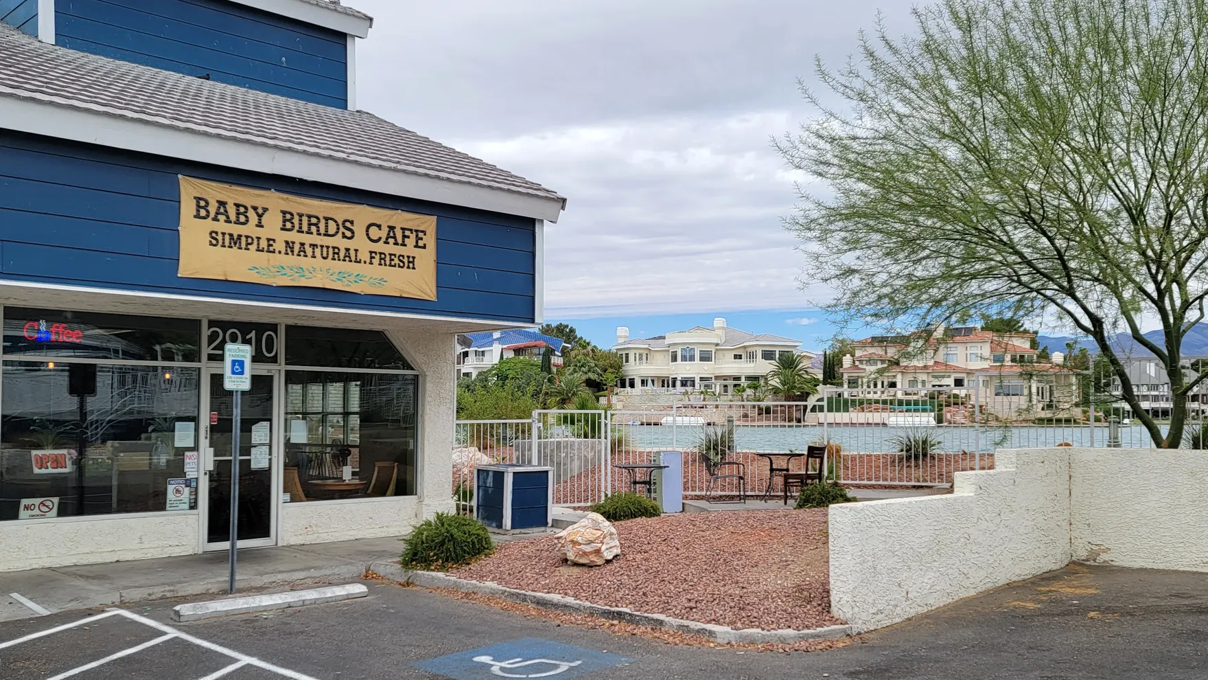 Baby Birds Cafe restaurant in Las Vegas