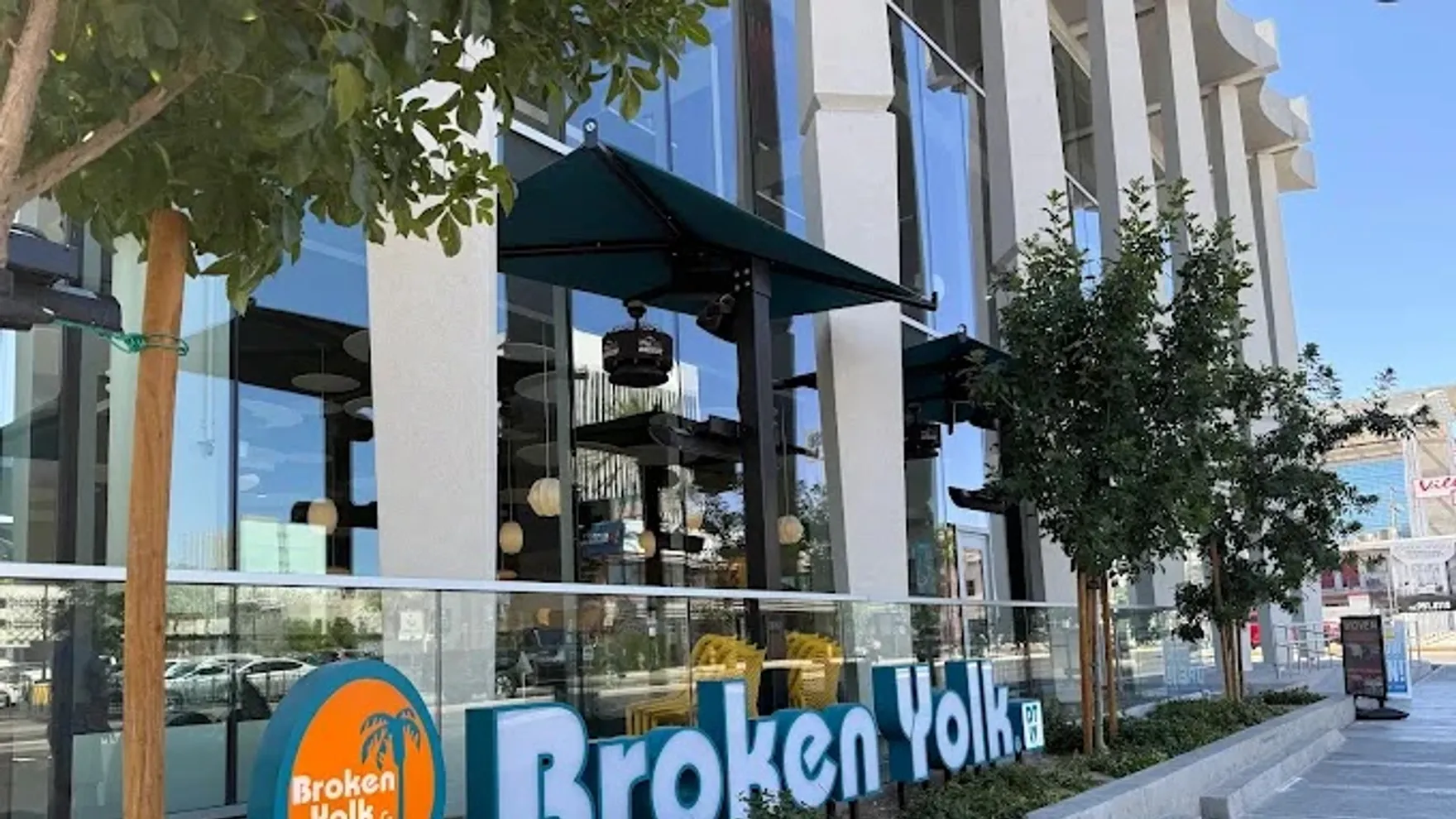 Broken Yolk Cafe restaurant in Las Vegas