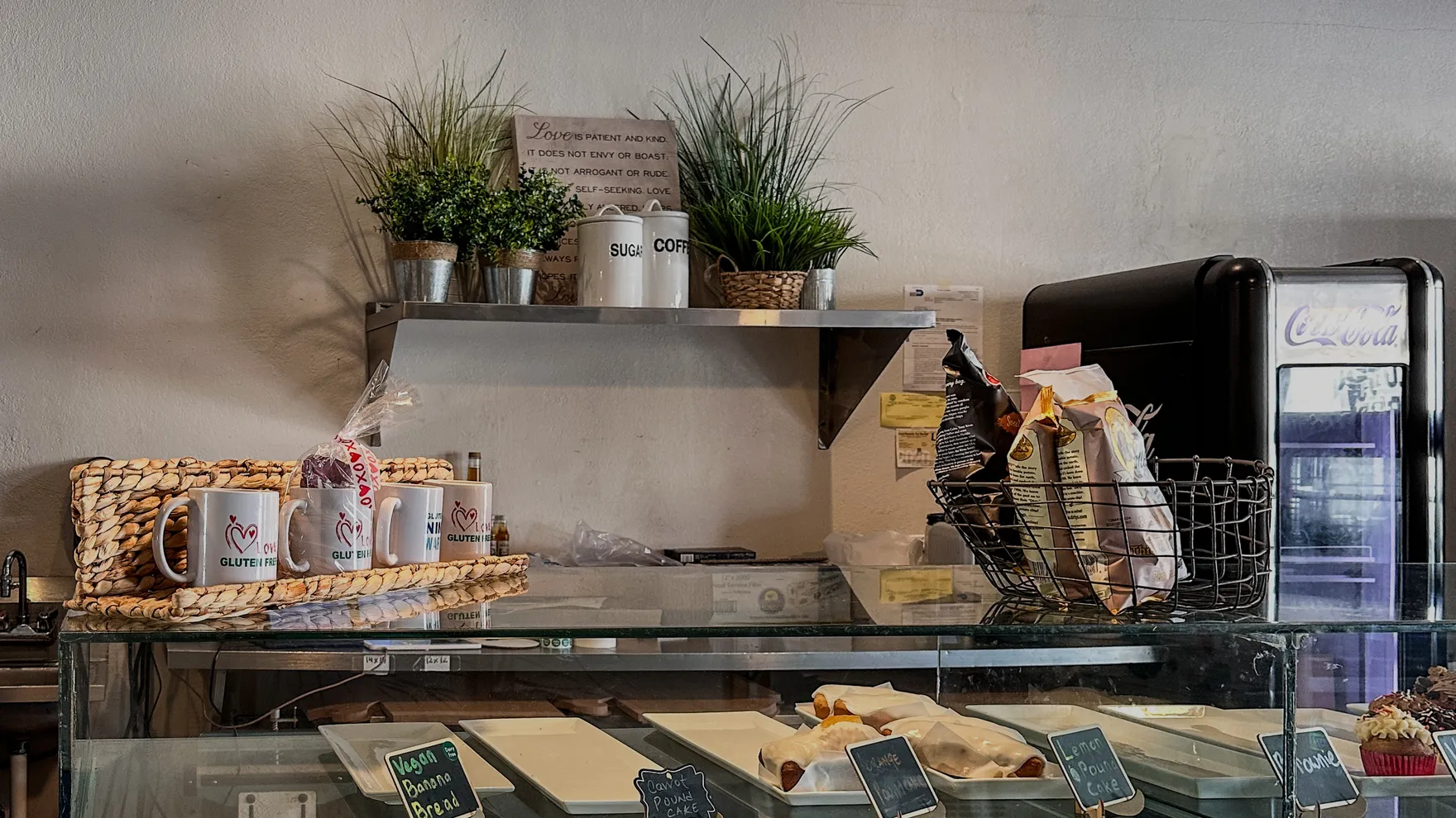 Dora's Bakery and Bistro restaurant in Coral Gables