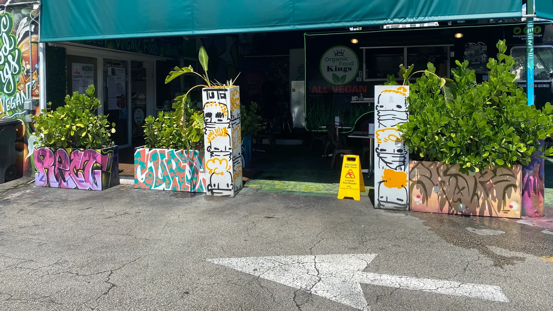 ON THE RUN VEGAN (WYNWOOD) restaurant in Miami