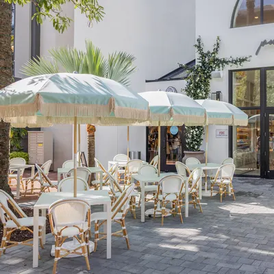 Pura Vida Miami restaurant