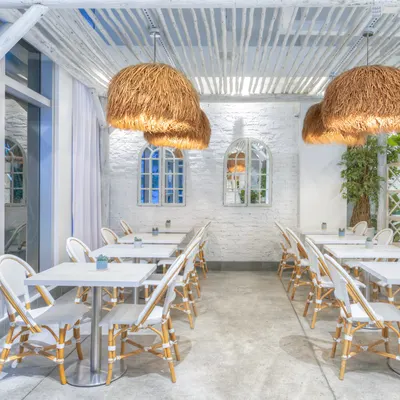 Pura Vida Miami restaurant