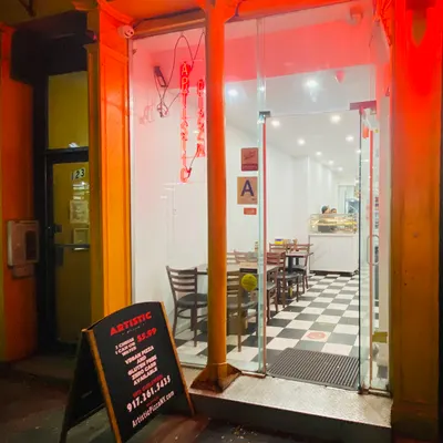 Artistic Pizza restaurant