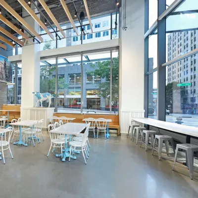 Mendocino Farms restaurant