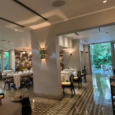 Aprile restaurant