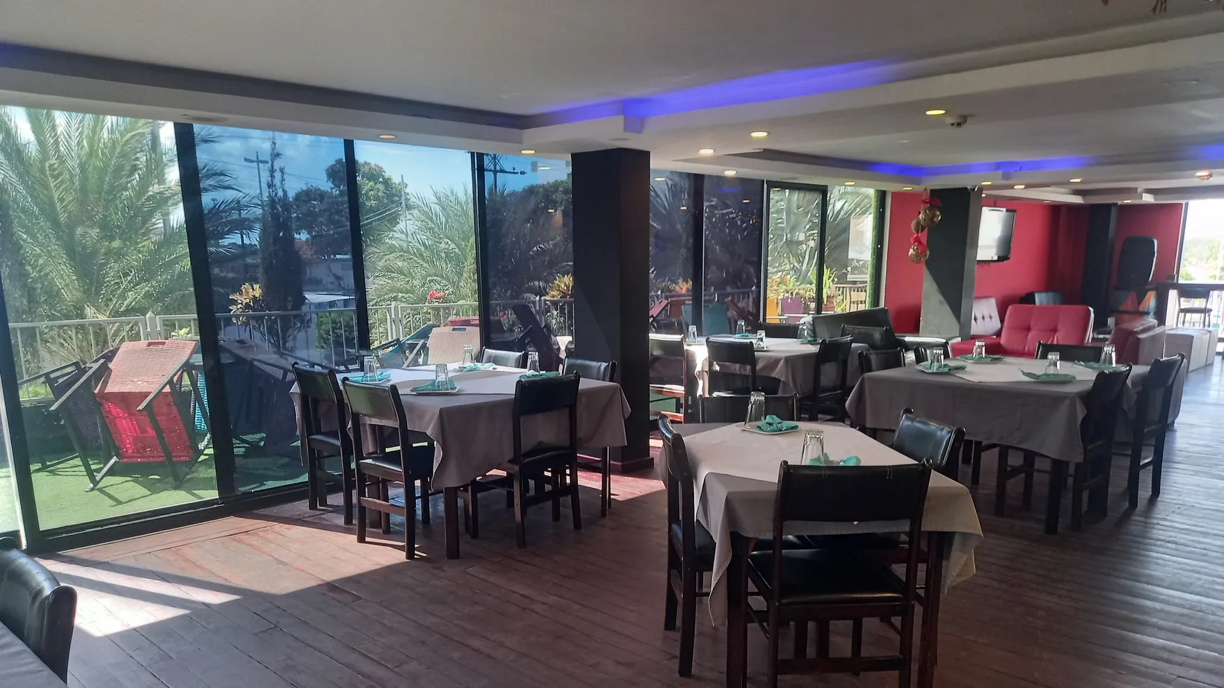 Tony's Bistro restaurant in Bolívar