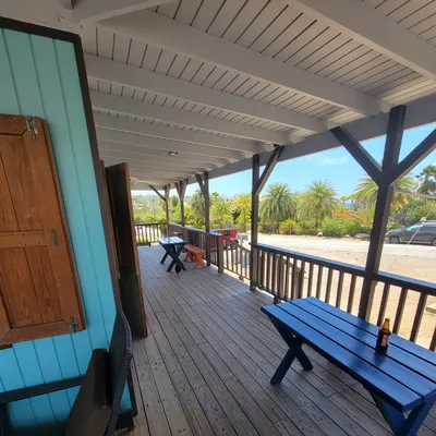Mad Dog Bar & Restaurant restaurant