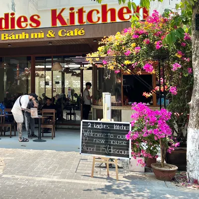 2 Ladies Kitchen - Banh mi & coffee restaurant