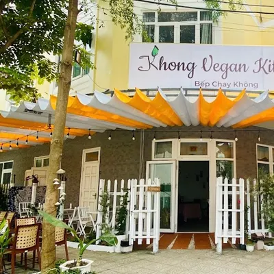 KHONG Vegan Kitchen restaurant