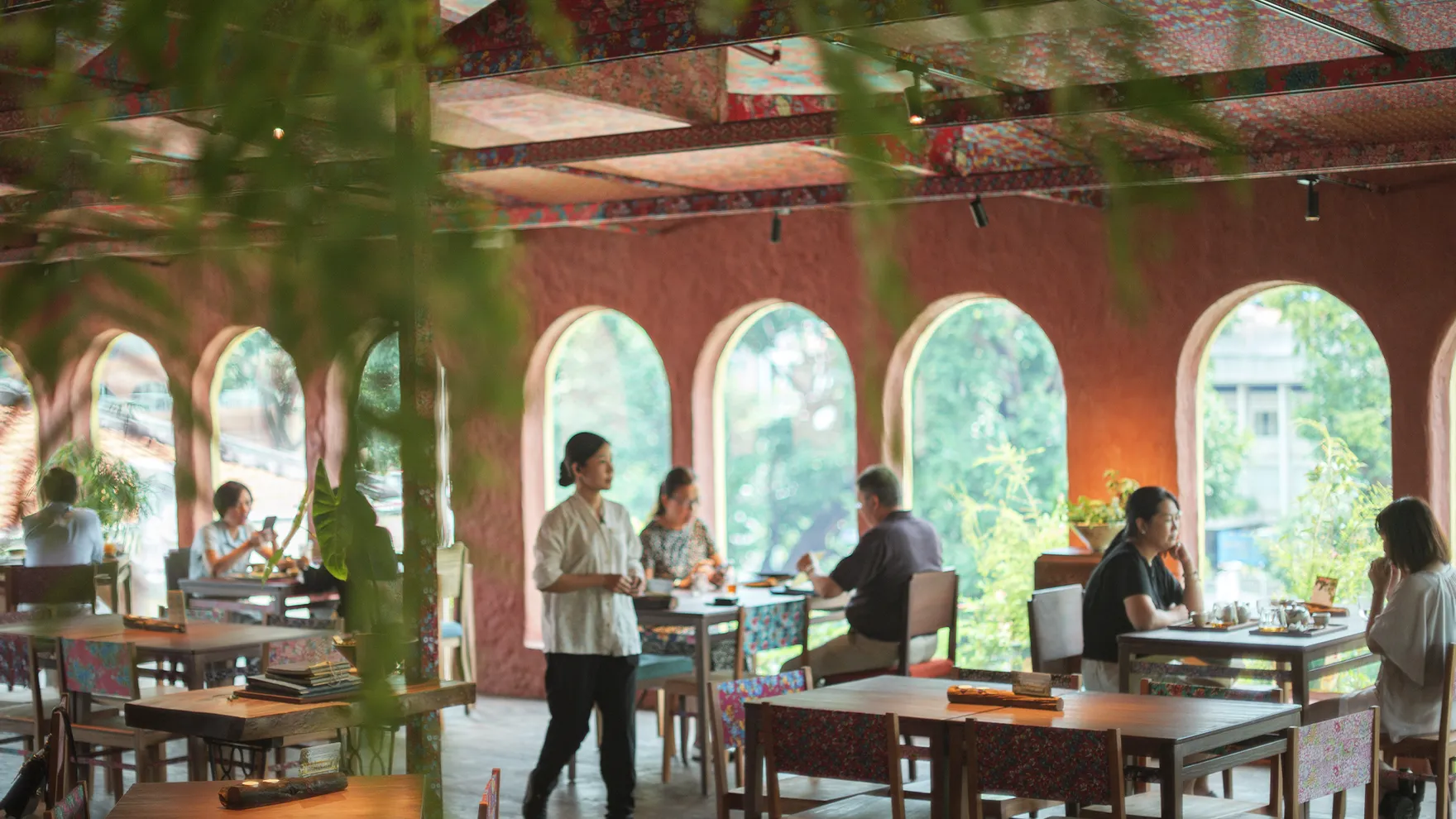 Hum Central - Healthy Veggies Delights restaurant in Sài Gòn