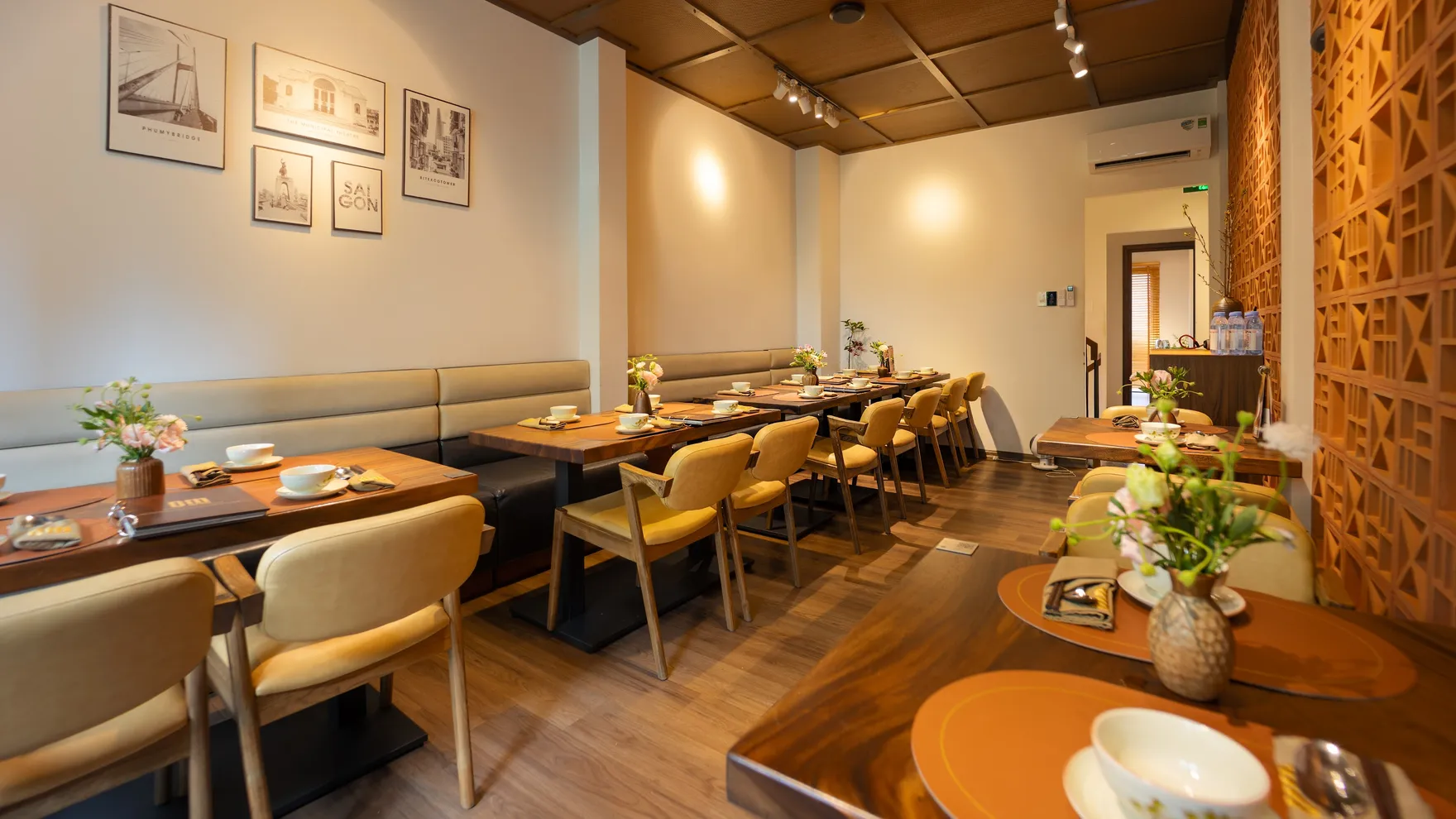 OM Eatery - Vegetarian & Vegan Food restaurant in Tân Định