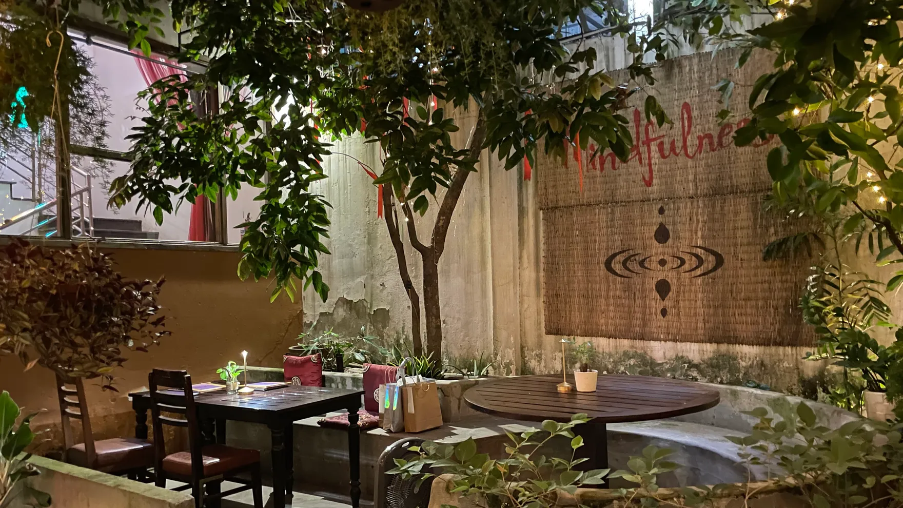 Shamballa Vegetarian, Restaurant & Lounge - Sai Gon restaurant in Sài Gòn