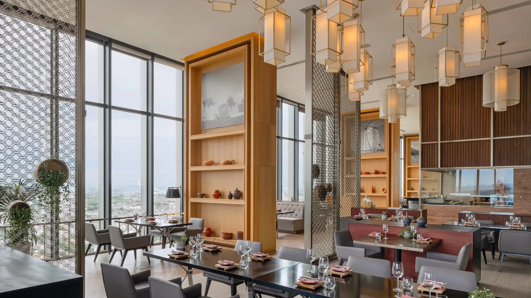 Alma Restaurant restaurant in Hạc Thành